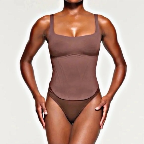 SKIMS Other - NWT Skims Bonded Corset Group Long